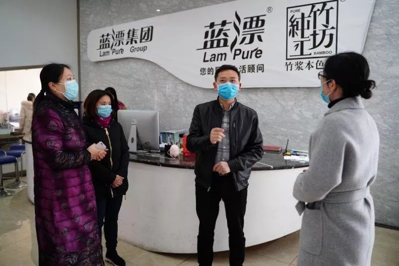復工、防疫兩手抓，雙水碾街道領導慰問藍漂，助力復工